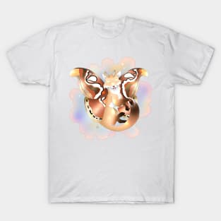 moth fox T-Shirt